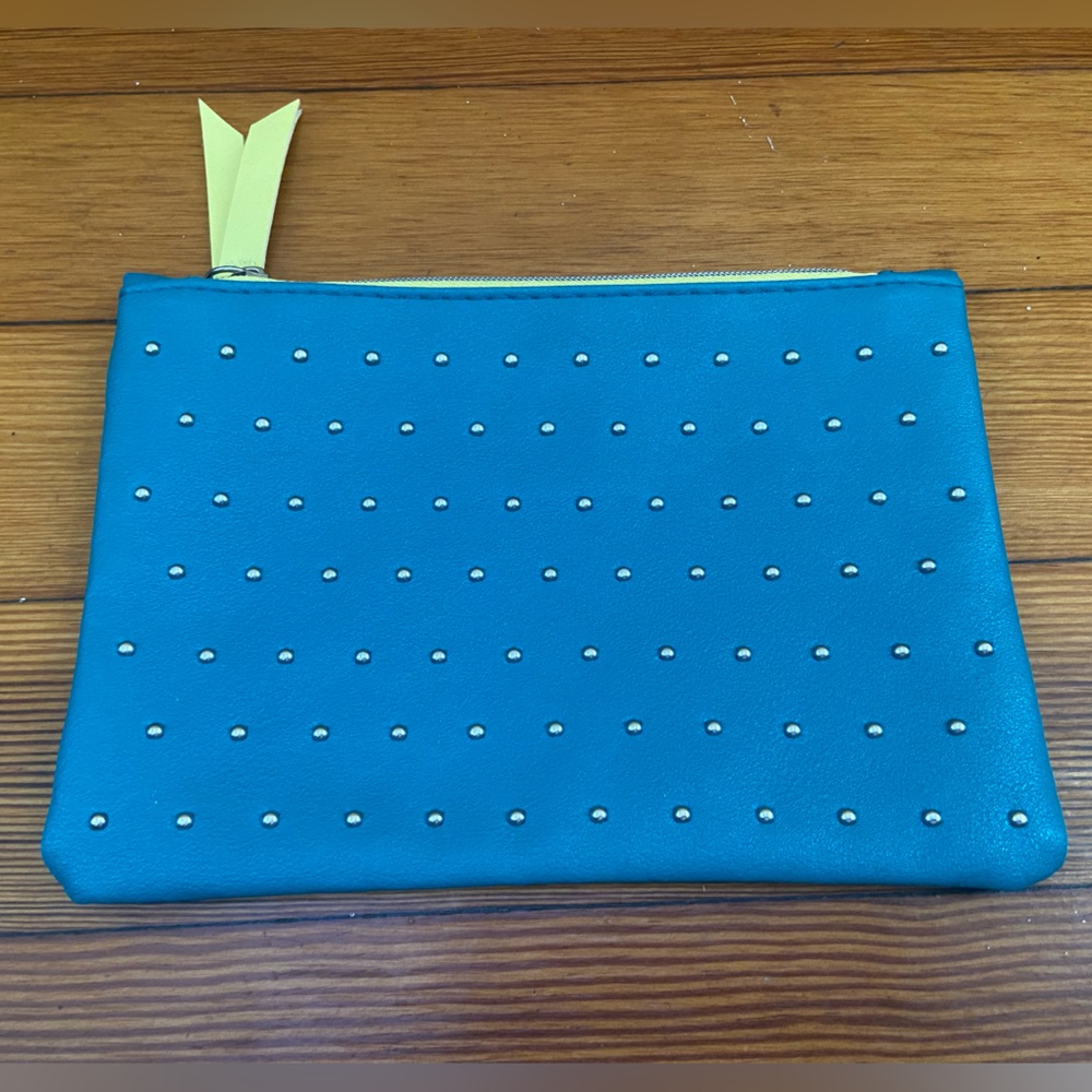 Ipsy cosmetic bag